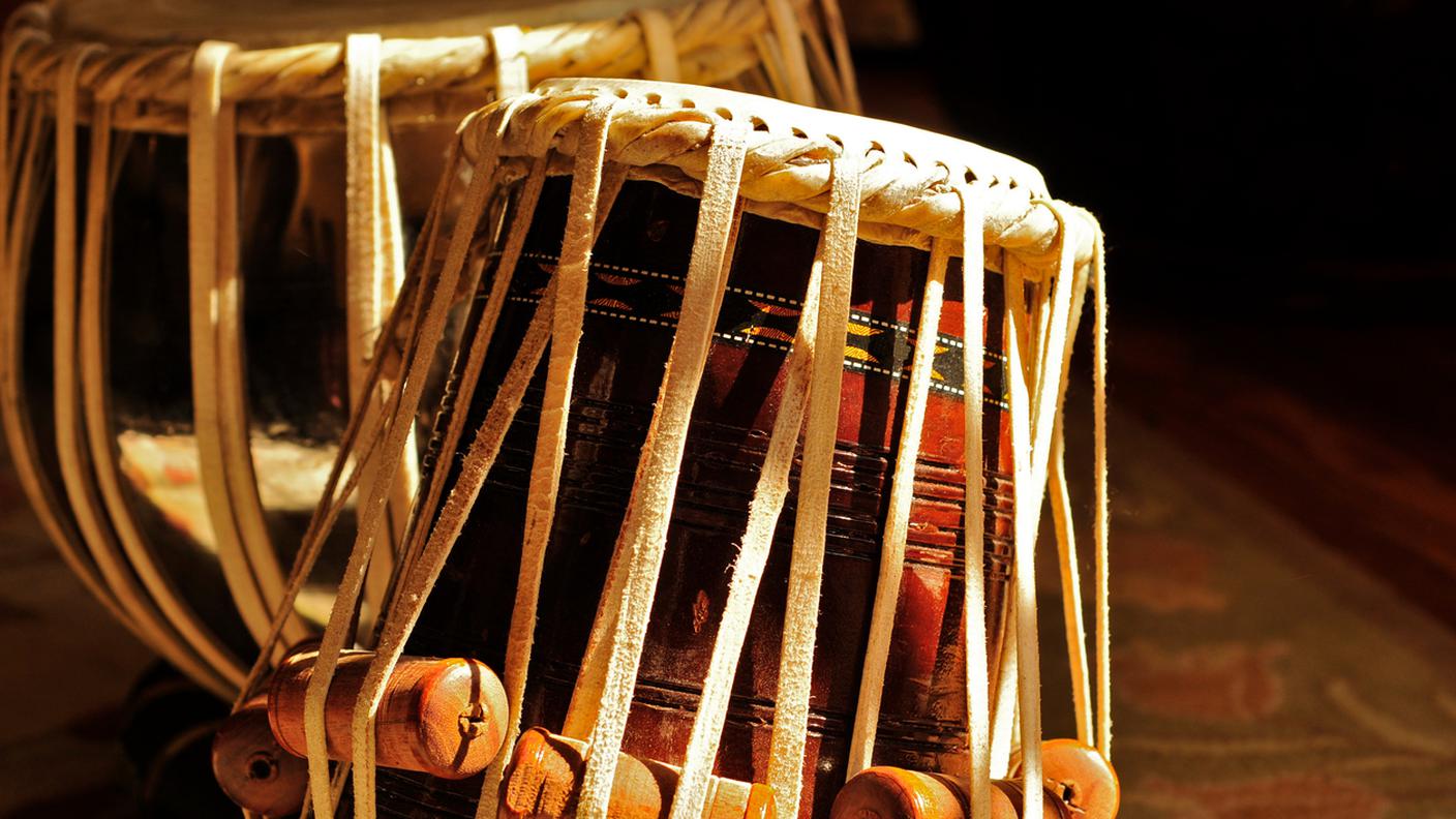iStock-Tabla, musica indiana, cultura indiana, tamburo, strumento musicale