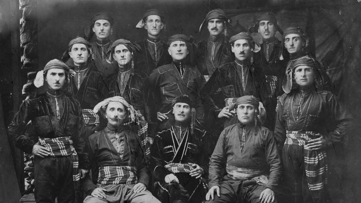 simonishvilis gundi 1920-iani.jpg