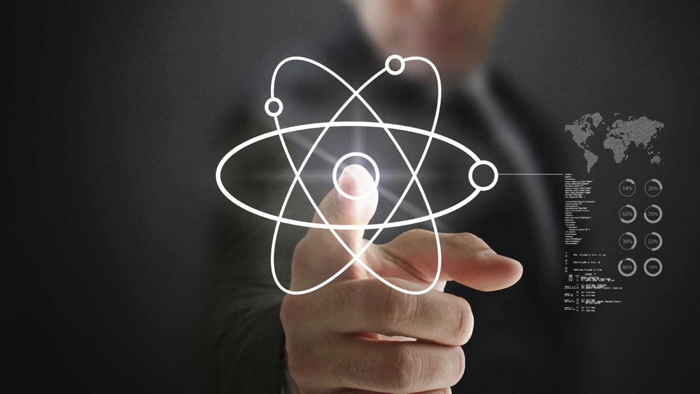 iStock_Centrale nucleare, Energia nucleare, Persone, Simbolo, Futuristico