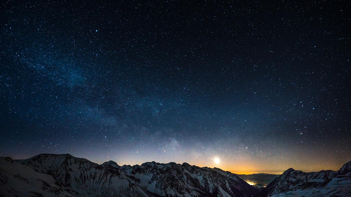 Luna, pianeti, stelle, via lattea