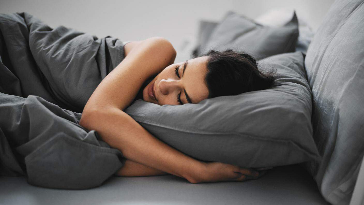 La mancanza di sonno provoca difficoltà di concentrazione (83%), maggiore nervosismo (72%) o problemi psicologici (70%).
