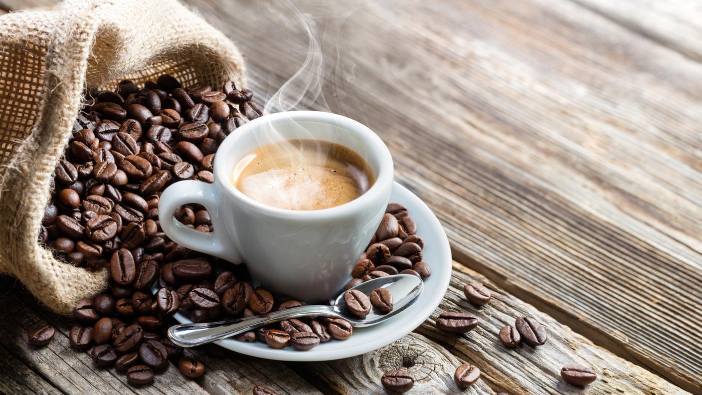 iStock-Caffè - Bevanda, Chicco di caffè tostato, Tazza, Tazza da caffè, Espresso