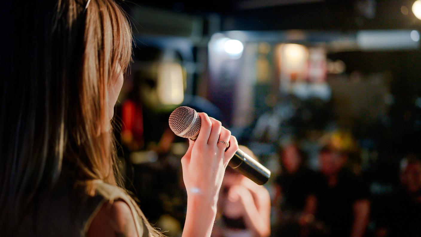 iStock-Karaoke, Stage - Performance Space, Singer, Microphone, Stand-Up Comedy