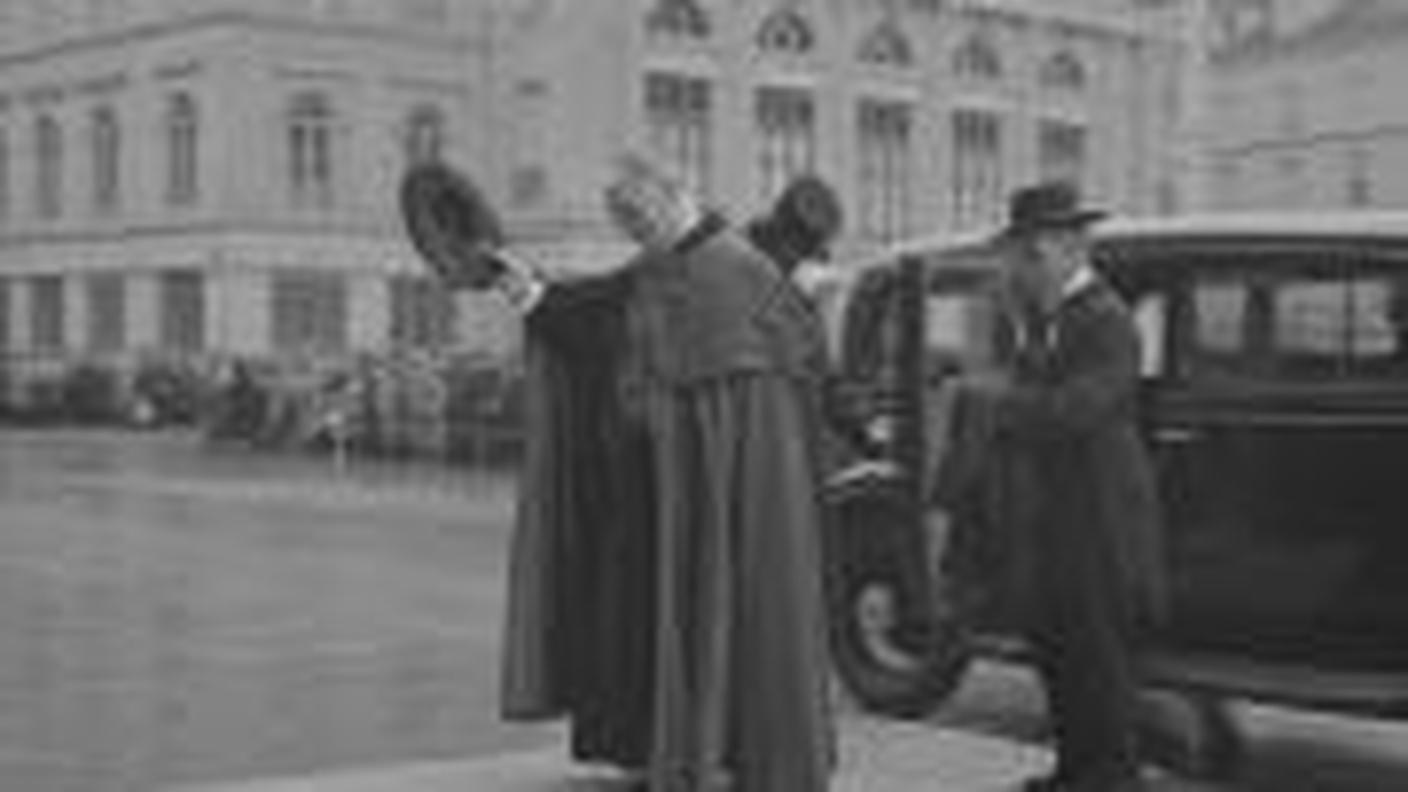 “La diplomazia dell’orecchio” di Lorenzo Planzi, Edizioni Studium (dettaglio di copertina)