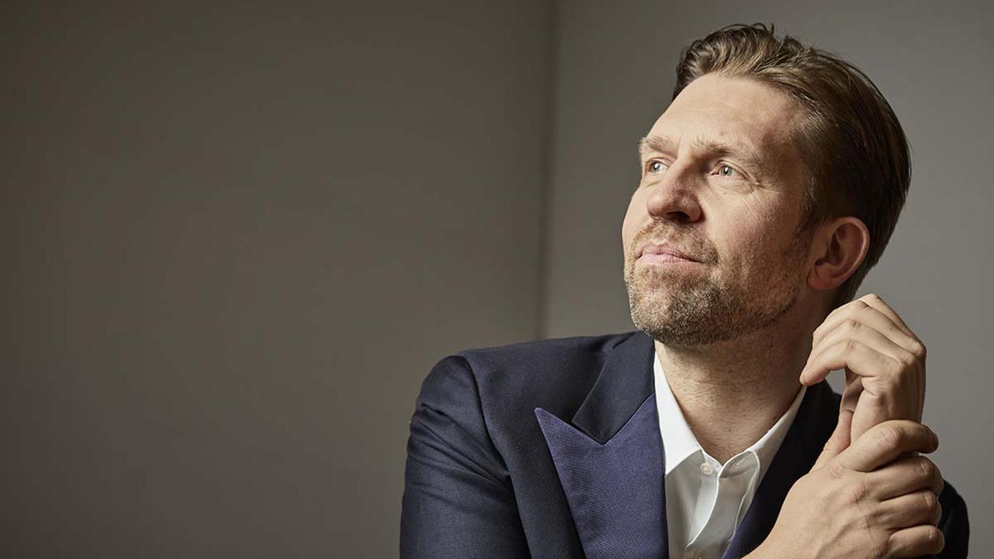 Il pianista e direttore artistico norvegese Leif Ove Andsnes, foto di Gregor Hohenberg