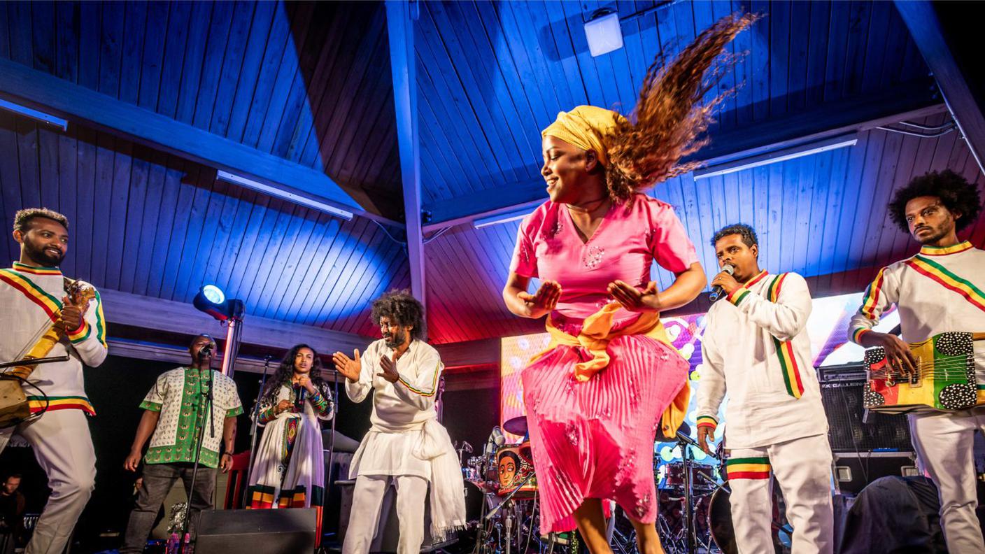 “Ethio-Gnawa. Possible Worlds” in scena al Teatro Comunale di Ferrara, foto di Cedric Pilard