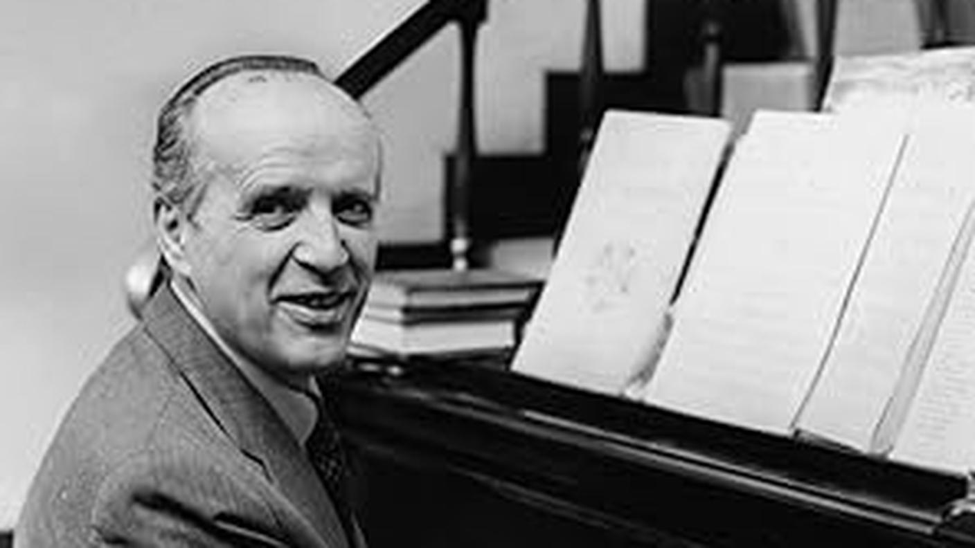 "Nino Rota. Storia del mago Doppio e della fata Giglia" di Francesco Lombardi, Feltrinelli (dettaglio di copertina)