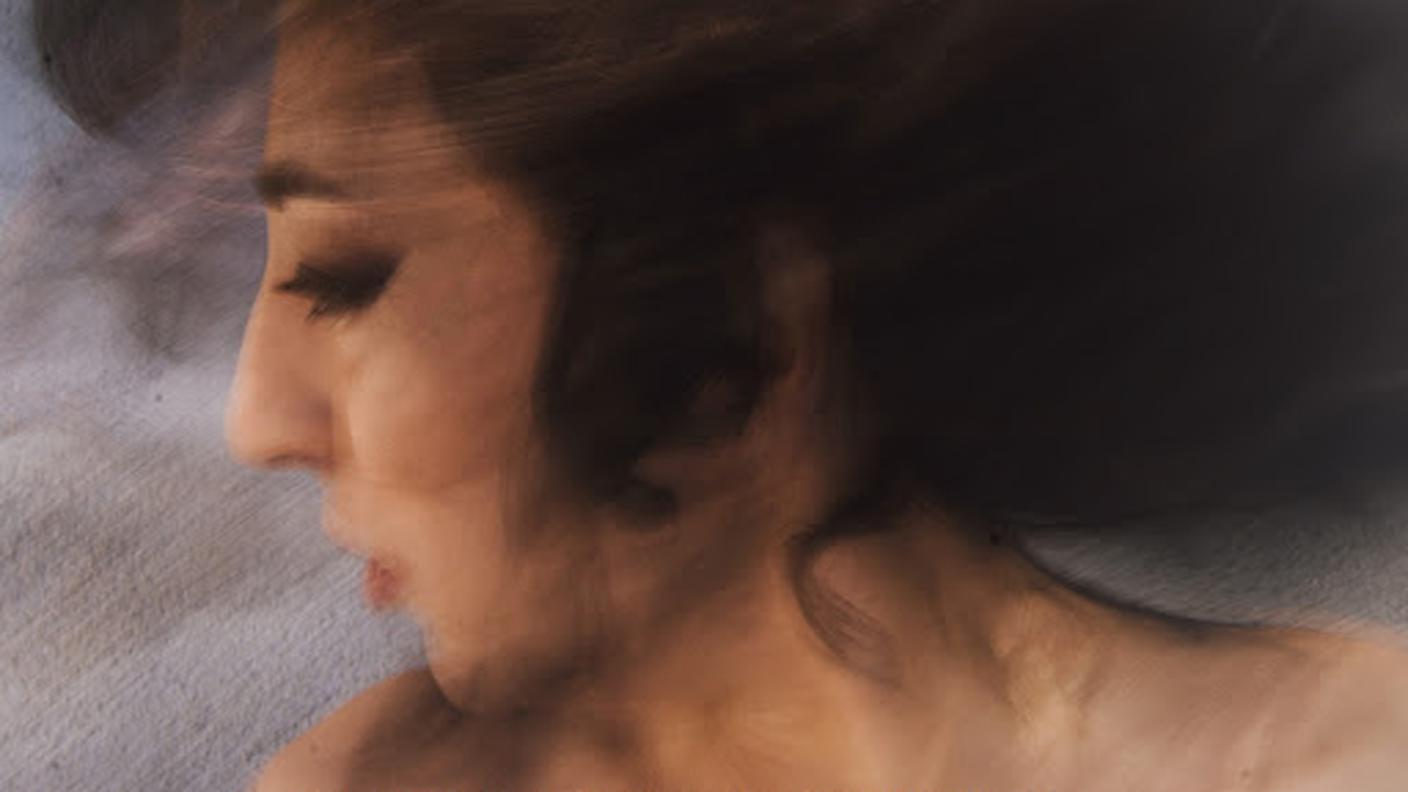 Eleonora Bordonaro, “Moviti ferma”, Finisterre (dettaglio copertina)