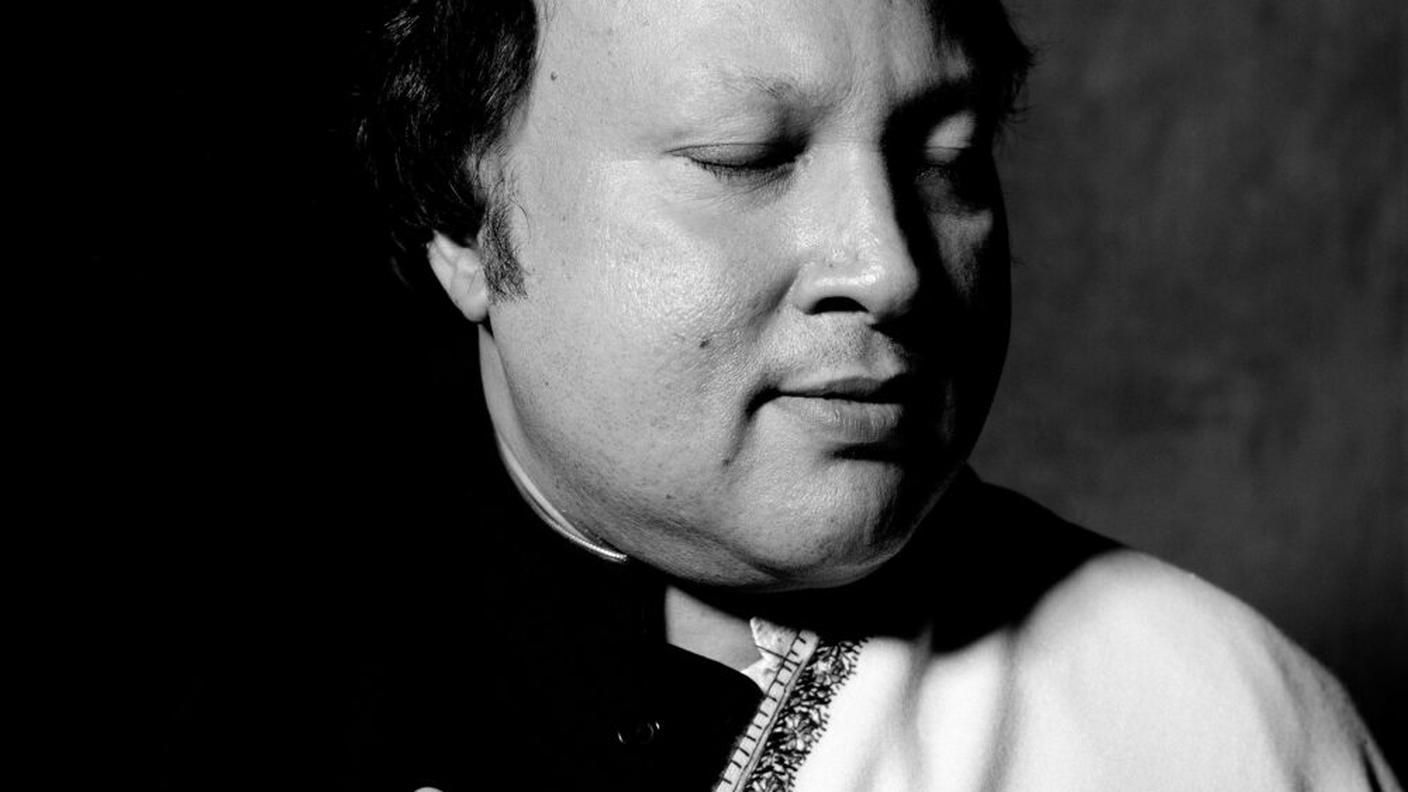 “Chain of Light” di  Nusrat Fateh Ali Khan & Party, Real World Records (dettaglio di copertina)
