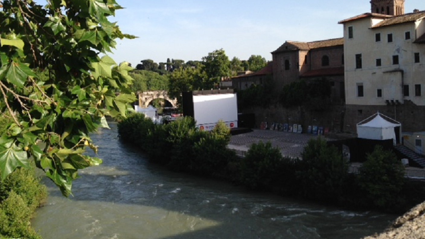 Film all’aperto sul’isola Tiberina