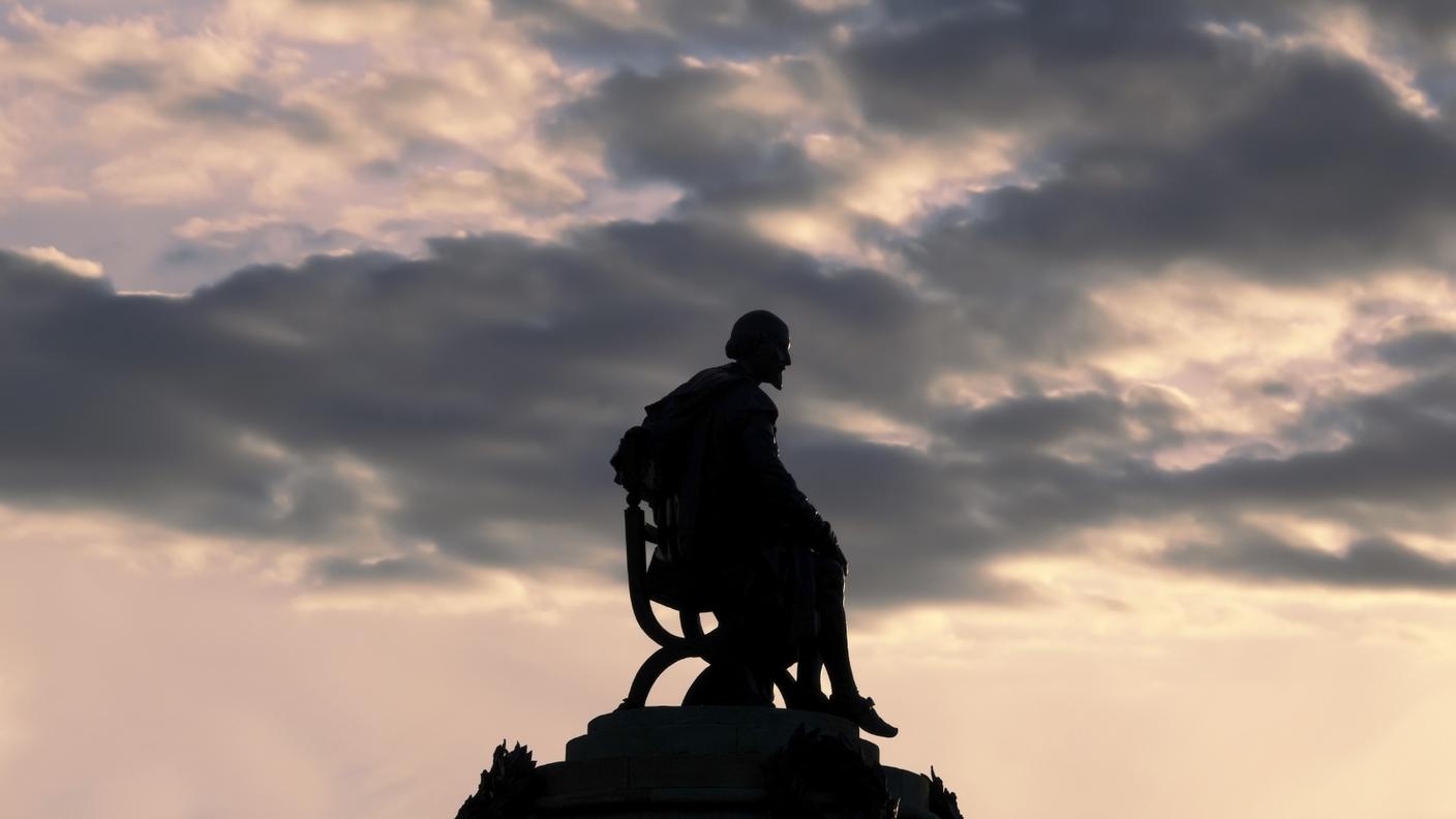 Statua di William Shakespeare a Stratford-upon-Avon