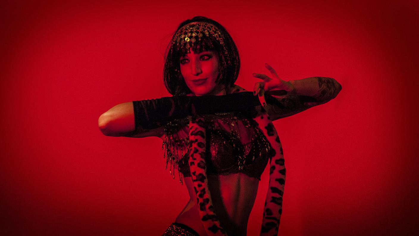 Dana Tramp delle Poison Ladies al concorso di Burlesque in versione Cleopatra (fotografia di Andreas Miciocci)