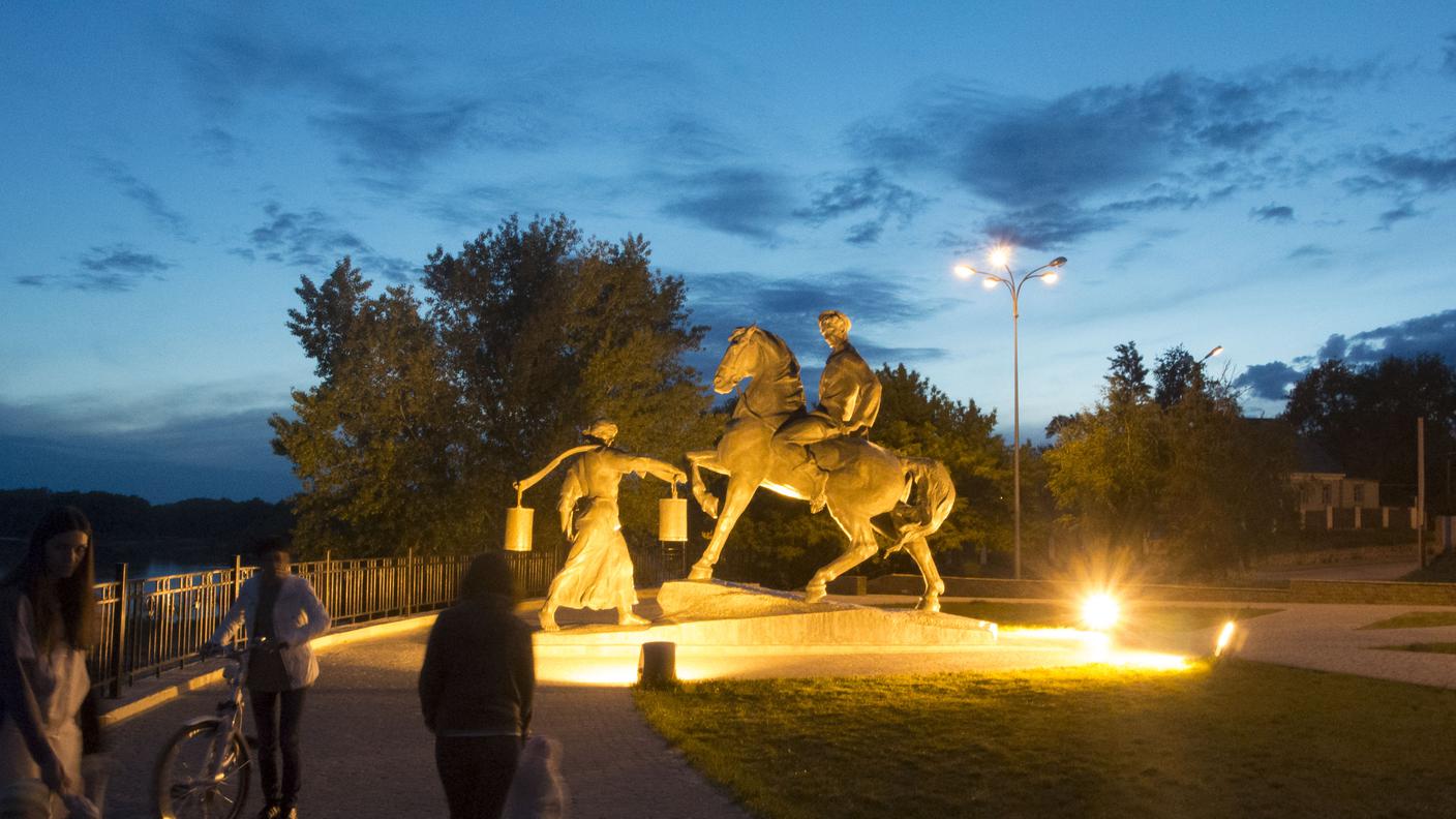 Vioshenskaya, monumento a Placido Don