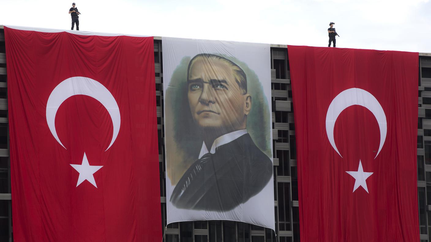 Ritratto di Mustafa Kemal Atatürk, il fondatore della Turchia moderna, a Istanbul.