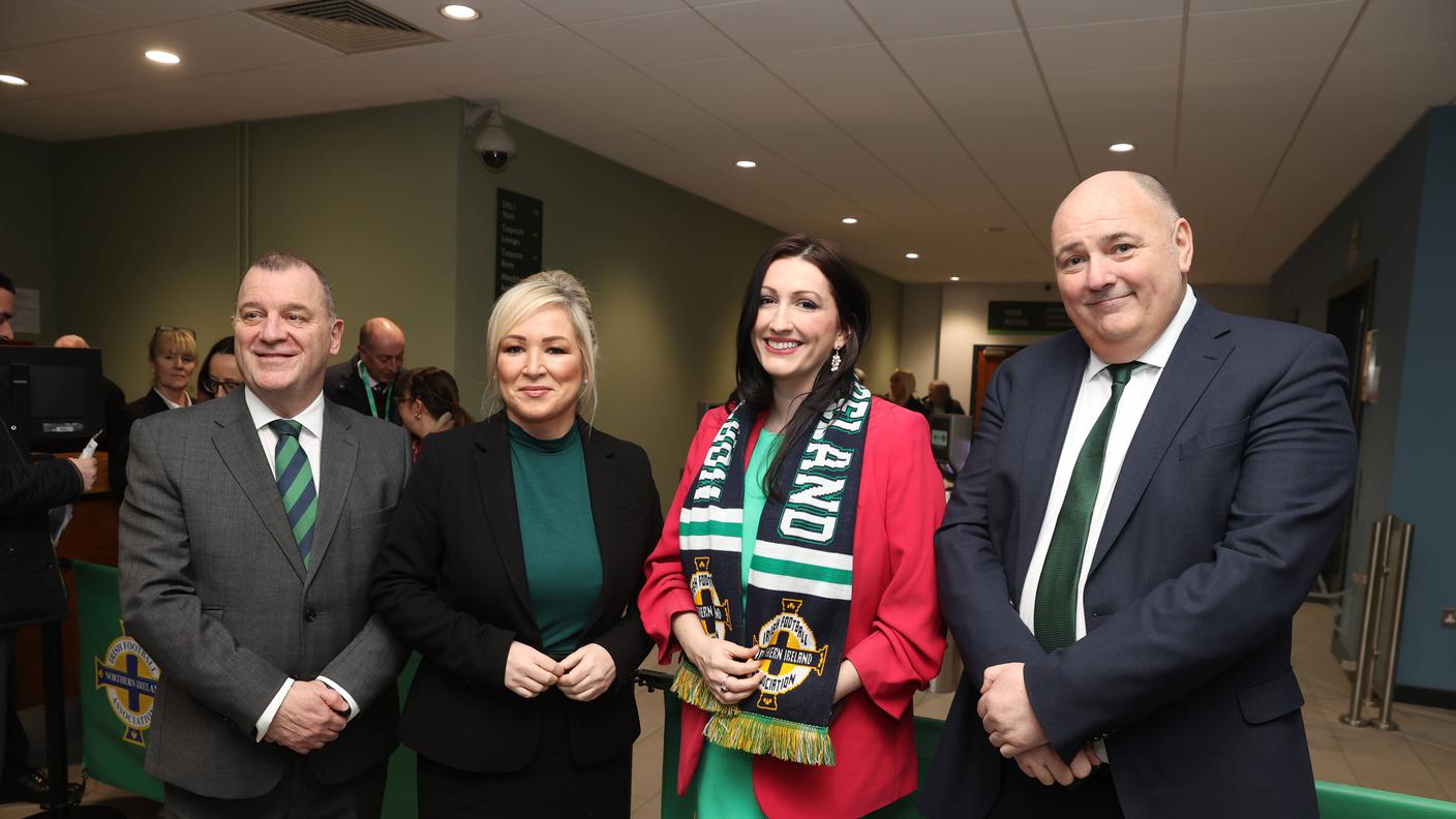 Michelle O Neill e Emma Little-Pengelly