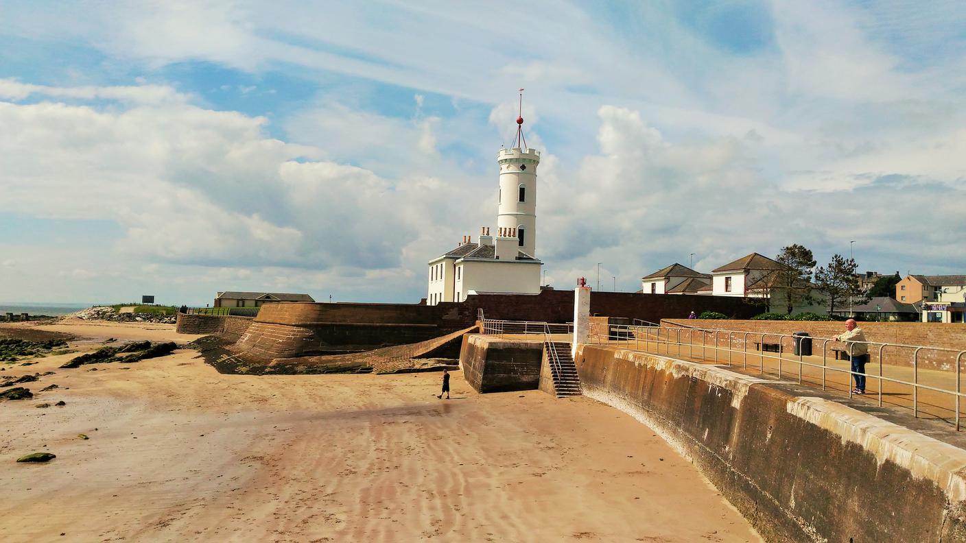 La torre di segnalazione del faro di Bell Rock