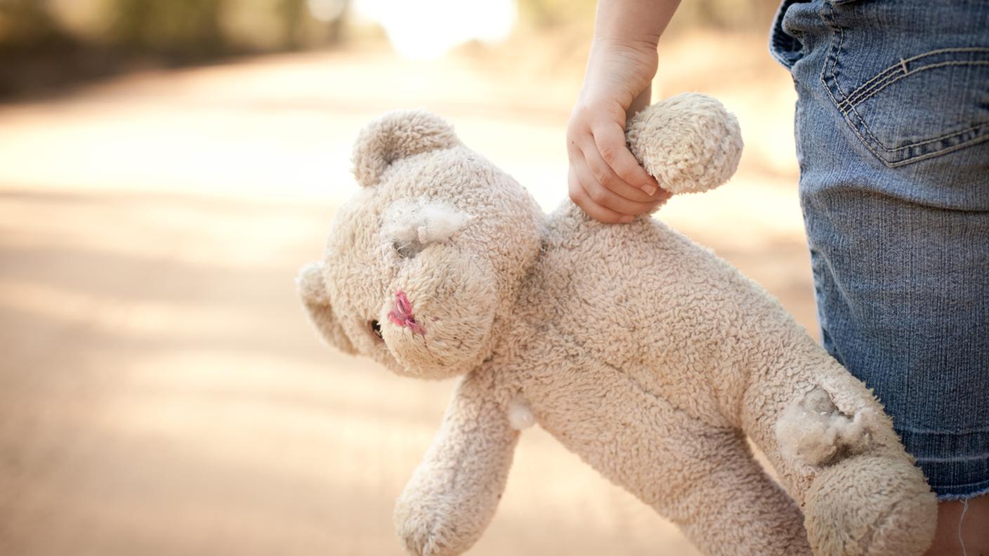 iStock-Orsacchiotto, Peluche, Giocattolo, Bambino, Abuso di minore
