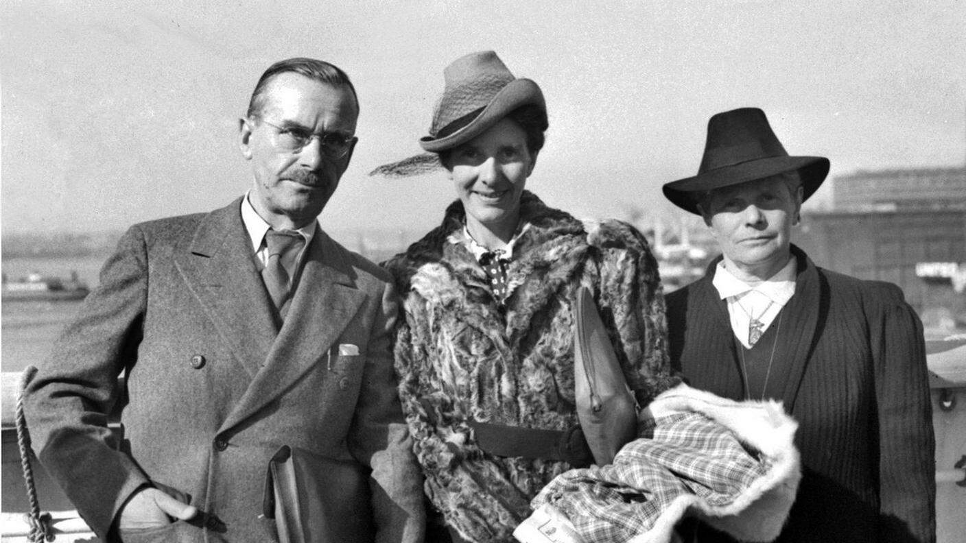 Thomas Mann con la moglie Katia e la figlia Erika 