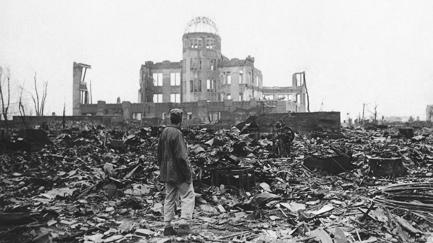 ruins of Hiroshima 1945.jpg
