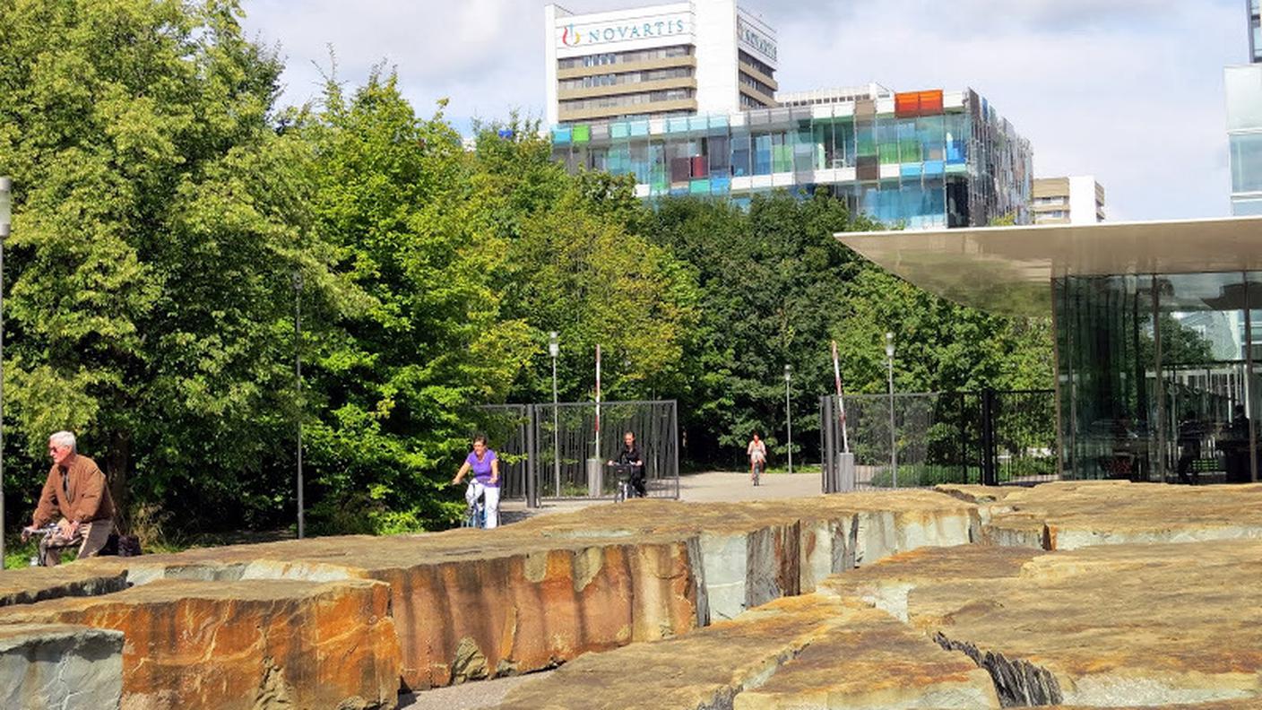 L'ENTRATA PRINCIPALE DEL CAMPUS NOVARTIS (© RSI - Sonja Riva)
