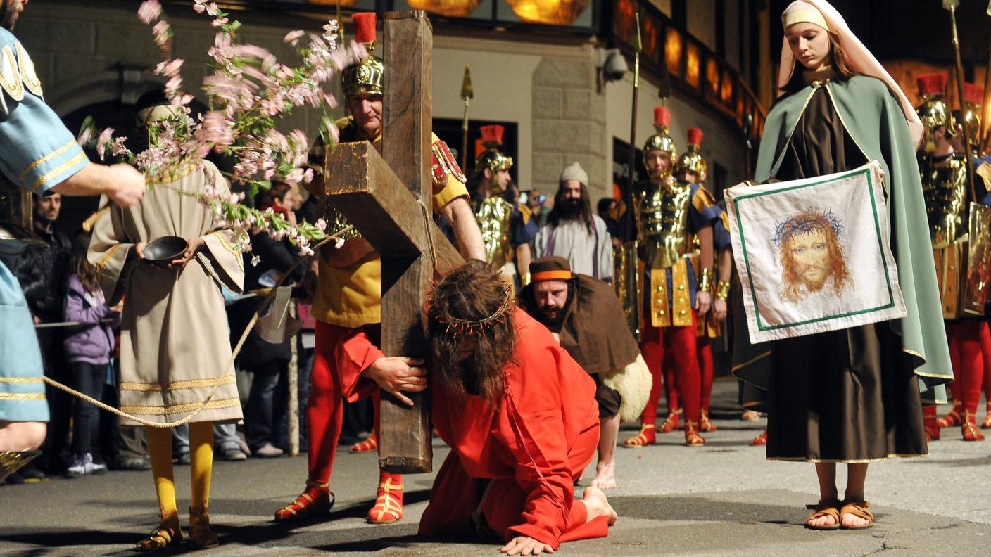 TiPress_processione_storica_mendrisio.jpg