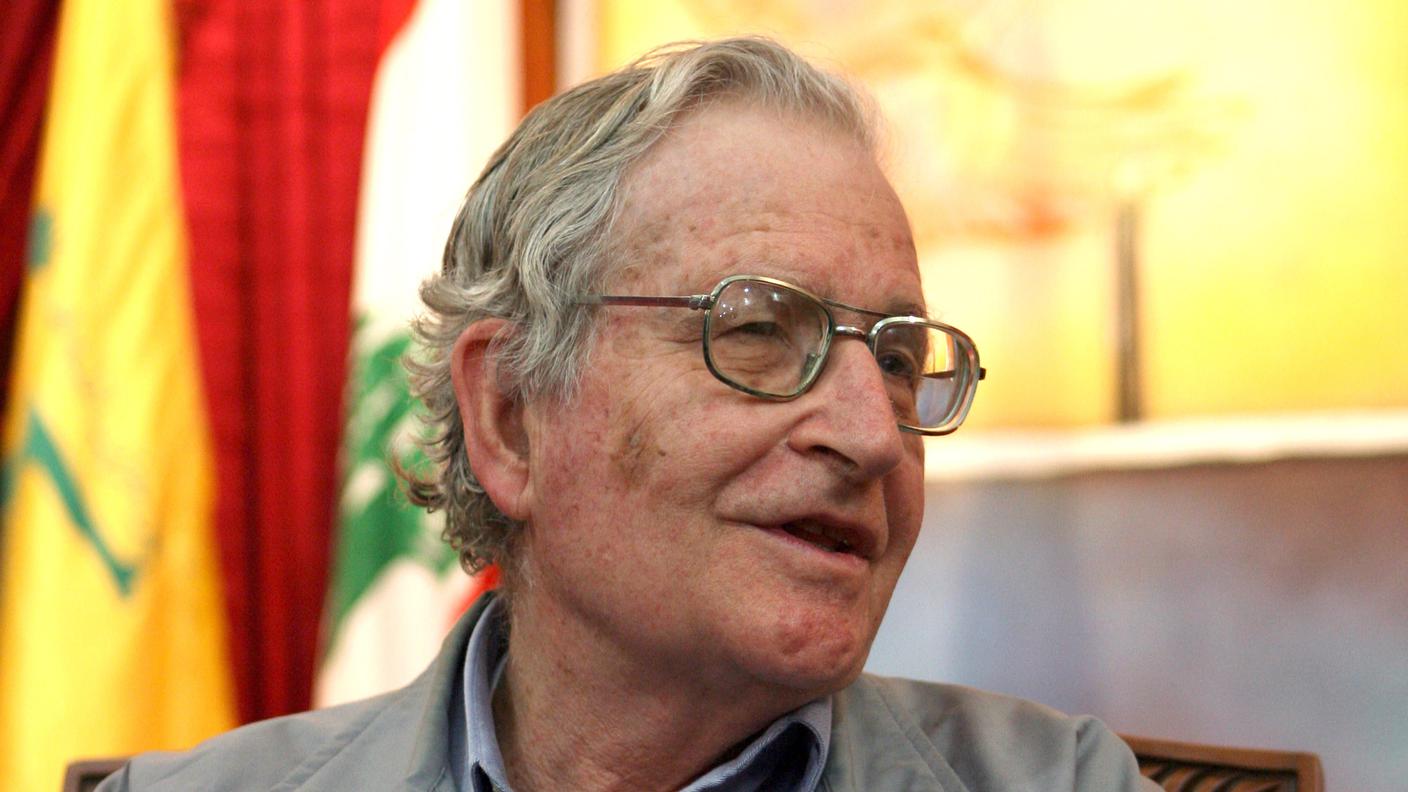 Reuters_Chomsky_Academic and linguist Noam Chomsky speaks to reporters during his visit to a former Israeli prison in al-Kiam village in south Lebanon near the border with Israel May 13, 2006..jpg