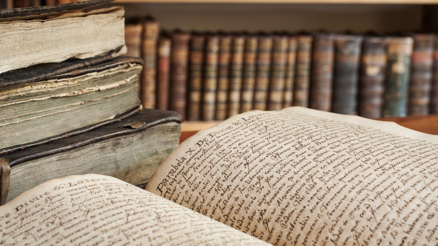iStock-Biblioteca, Scrittura a mano, Scrittura latina, Documento, Studio - Camera