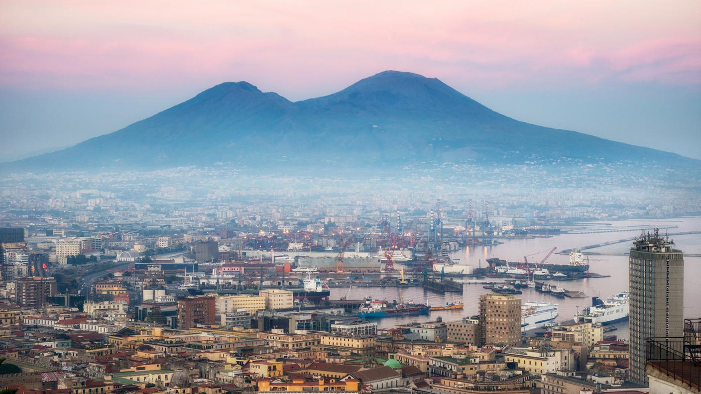 iStock-Napoli