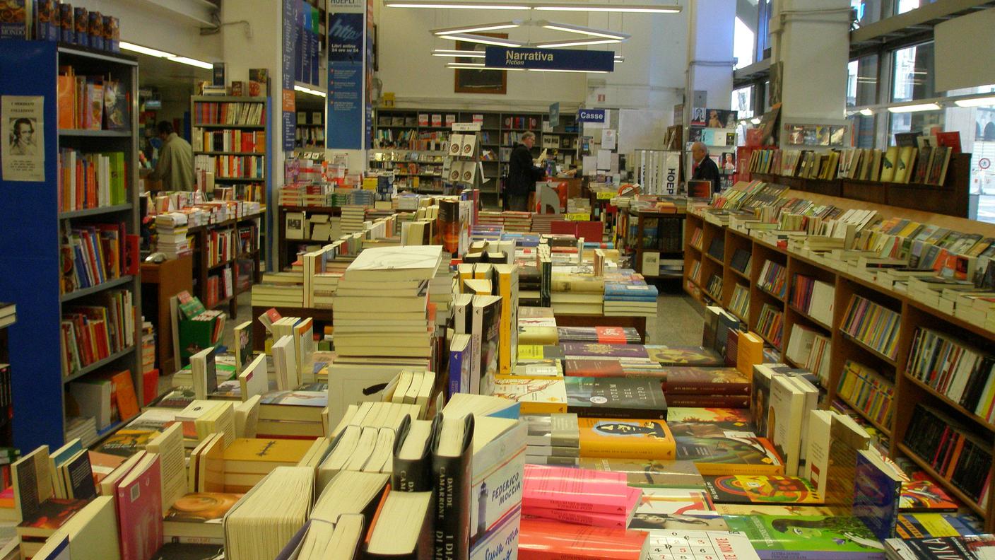 Libreria Hoepli, interno (courtesy Barbara Hoepli)