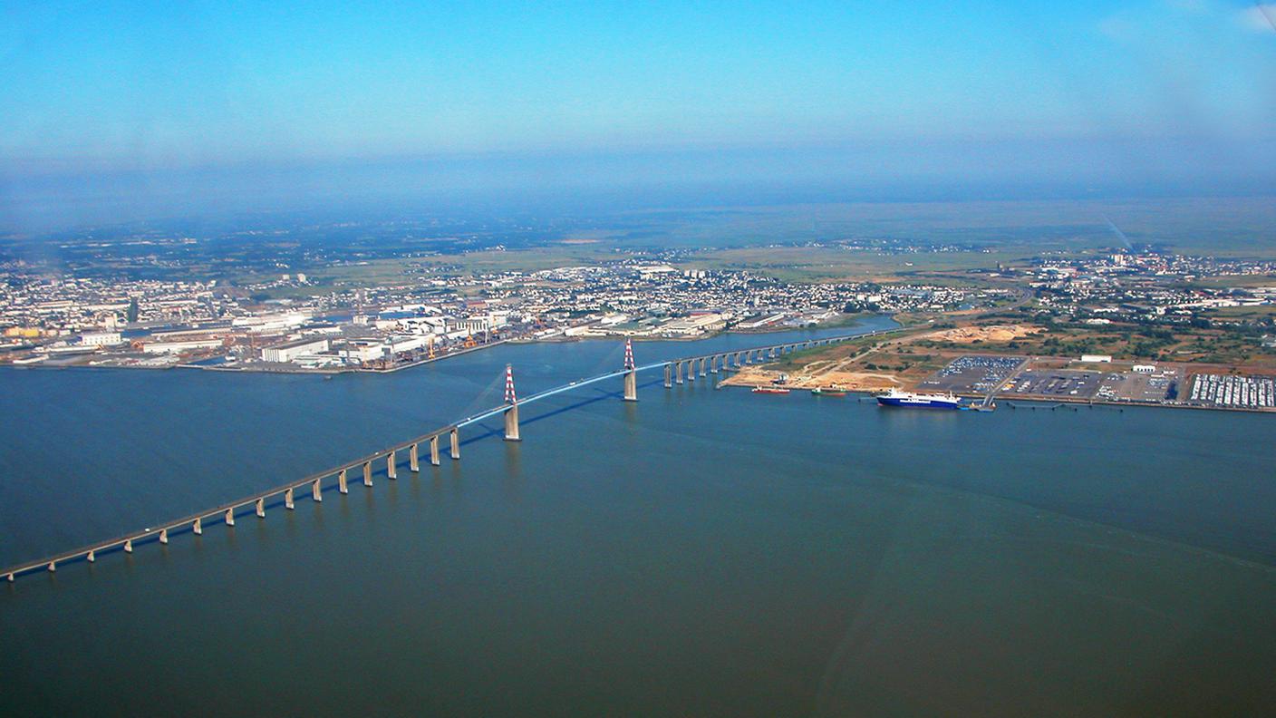 iStock-Saint-Nazaire, Francia, Composizione orizzontale, Fotografia - Immagine, Oceano Atlantico