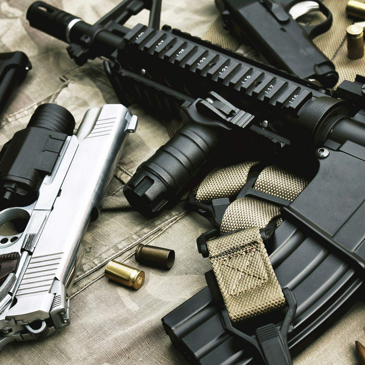 Arma da fuoco, Armi, materiale bellico, militari, guerre