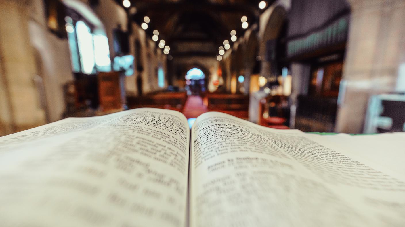 messa, chiesa, bibbia aperta