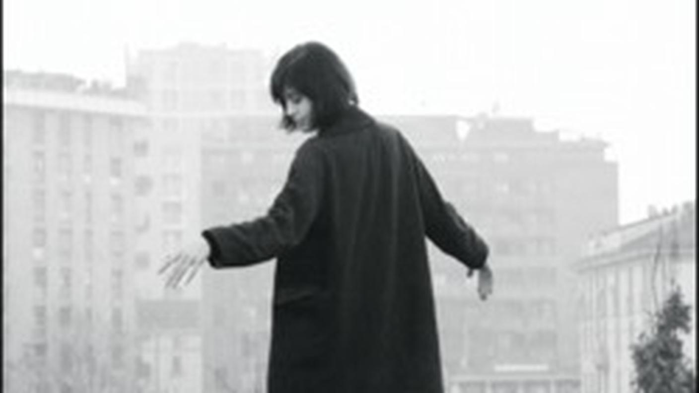 "Storia di una brava ragazza" di Arianna Farinelli,  Einaudi (dettaglio di copertina)