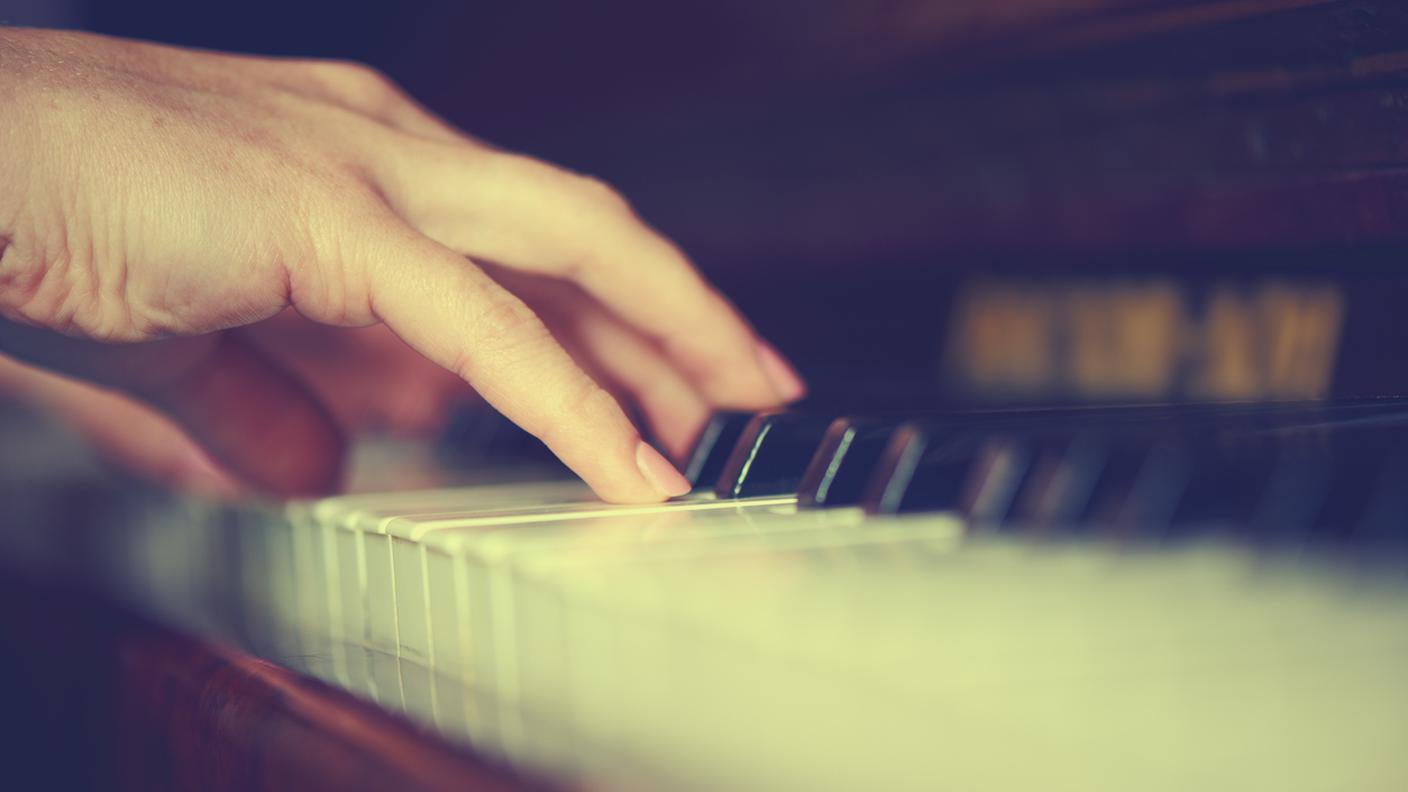 iStock-Pianoforte, Concerto classico, Cantare, Tasto di pianoforte, Bottone