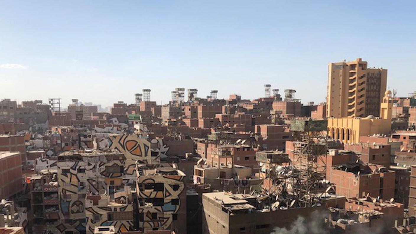 Quartiere cristiano del Cairo, detto la Città dei rifiuti. Vista dall'alto del quartire dei rifiuti
