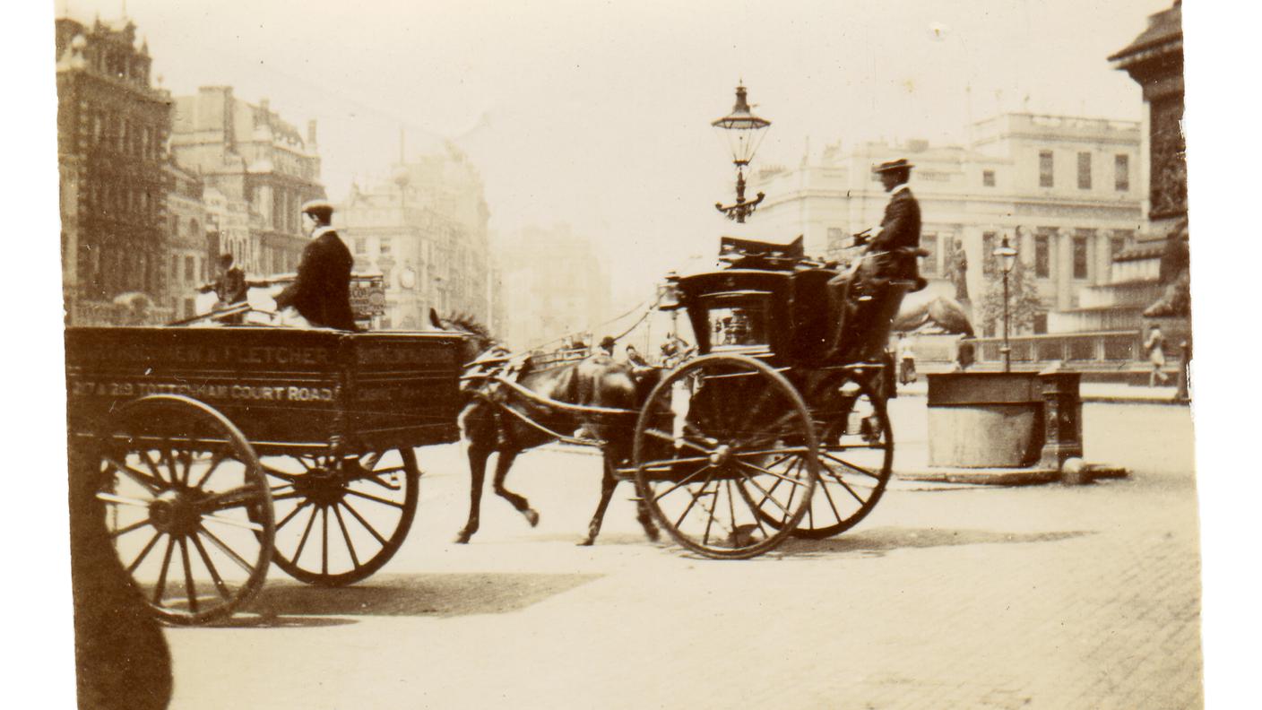 iStock_London - England, Old, Victorian Style, Photograph, Photography