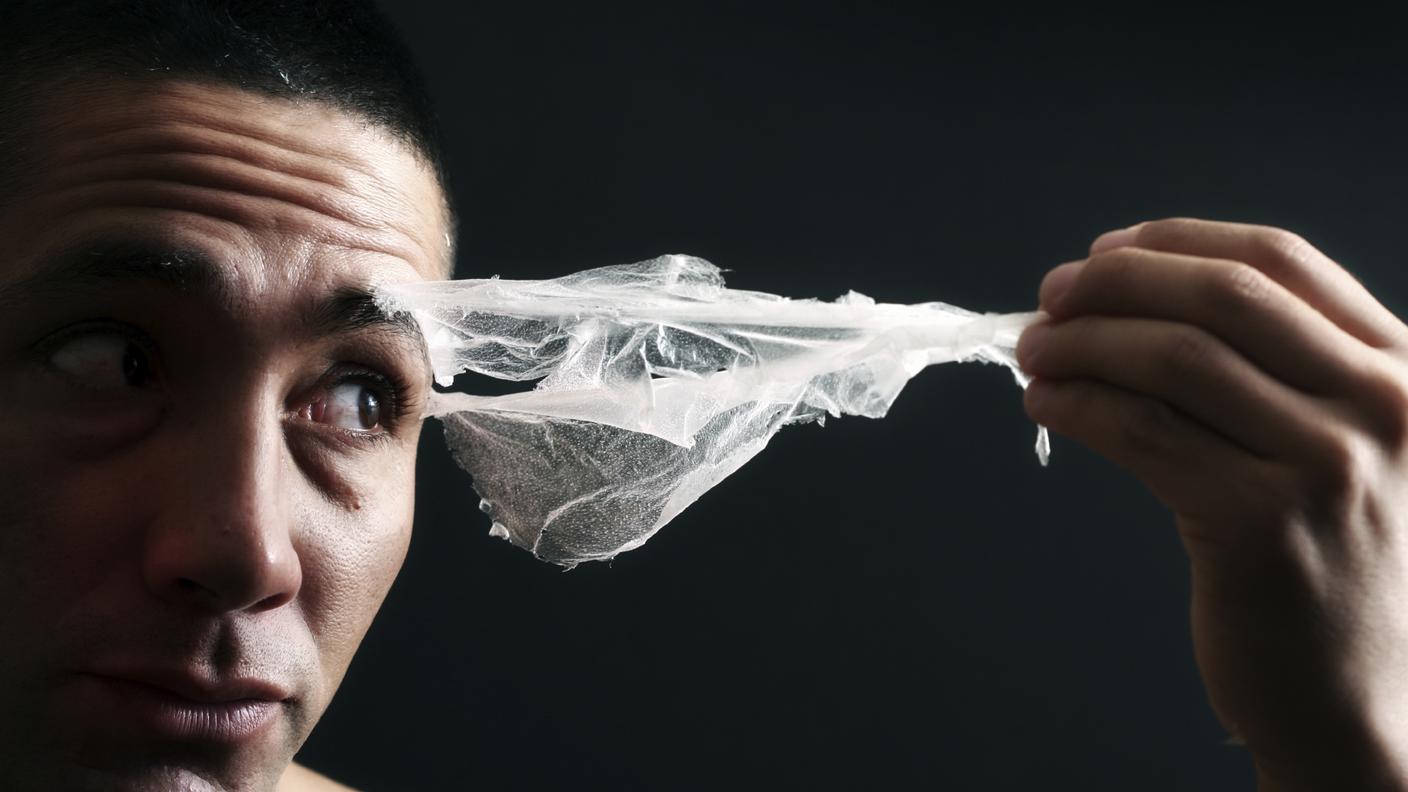 iStock_Shedding, Human Skin, Facial Mask - Beauty Product, Males, Fear