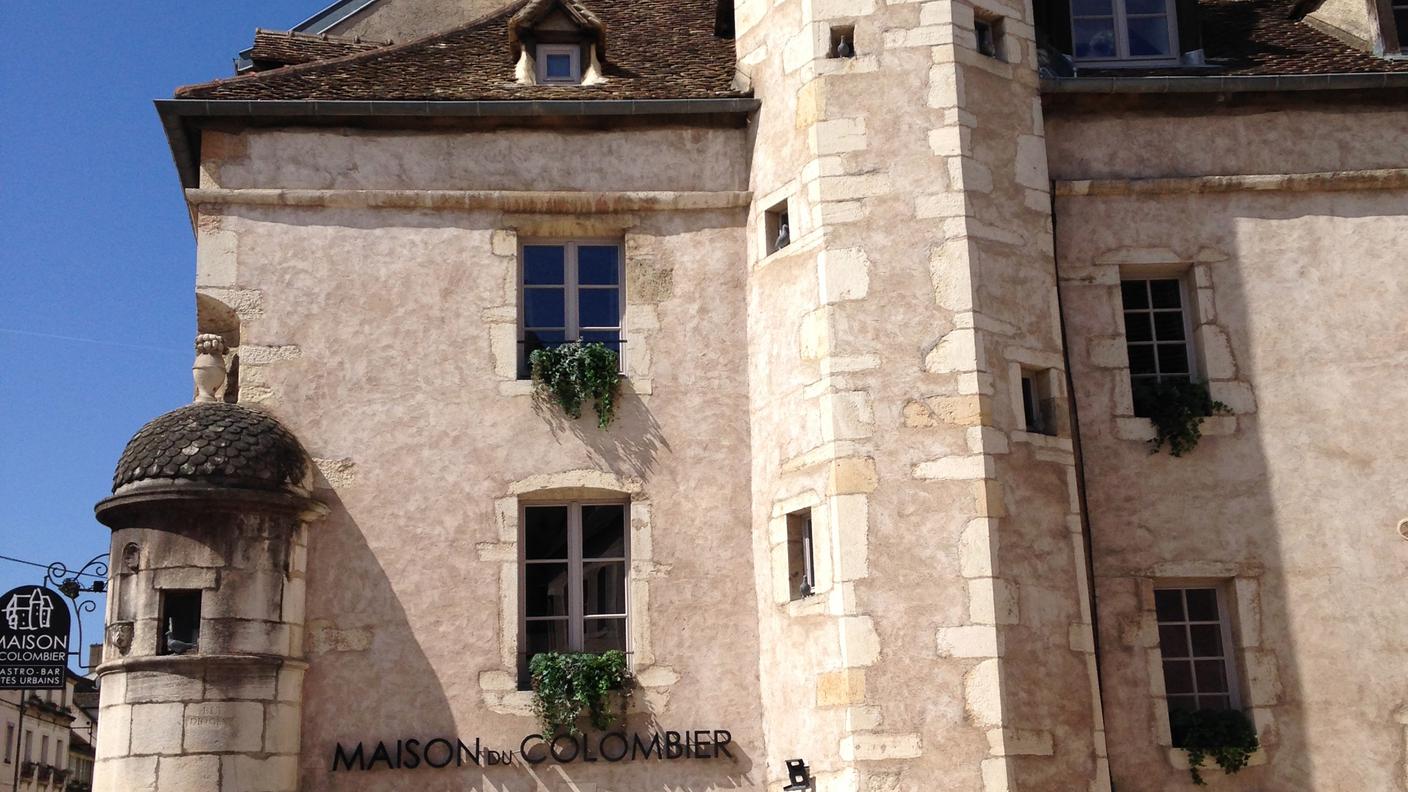 Il retaggio medievale a Beaune. La Saona scorre auna ventina di km dalla capitale del Bourgogne