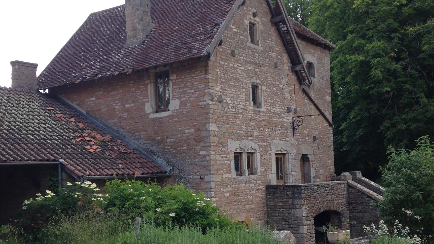 Il villaggio medievale di Brancion, nellecolline tra Tournus, sulla Saona, e Cluny.jpg