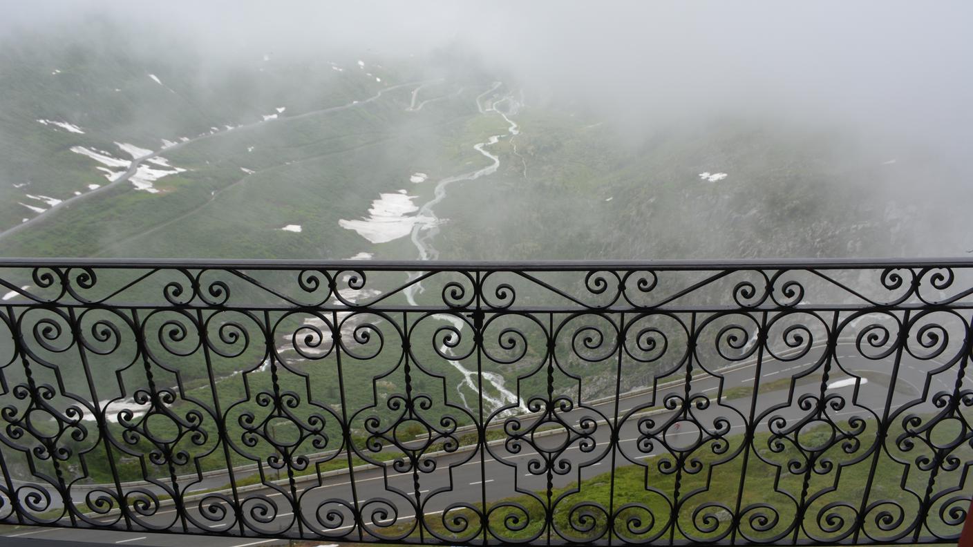 Hotel Beévédère, sguardo da una camera.JPG