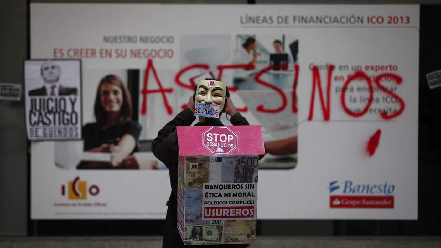 Ky_proteste in Spagna banks have no ethics and morals, politics accomplice.JPG