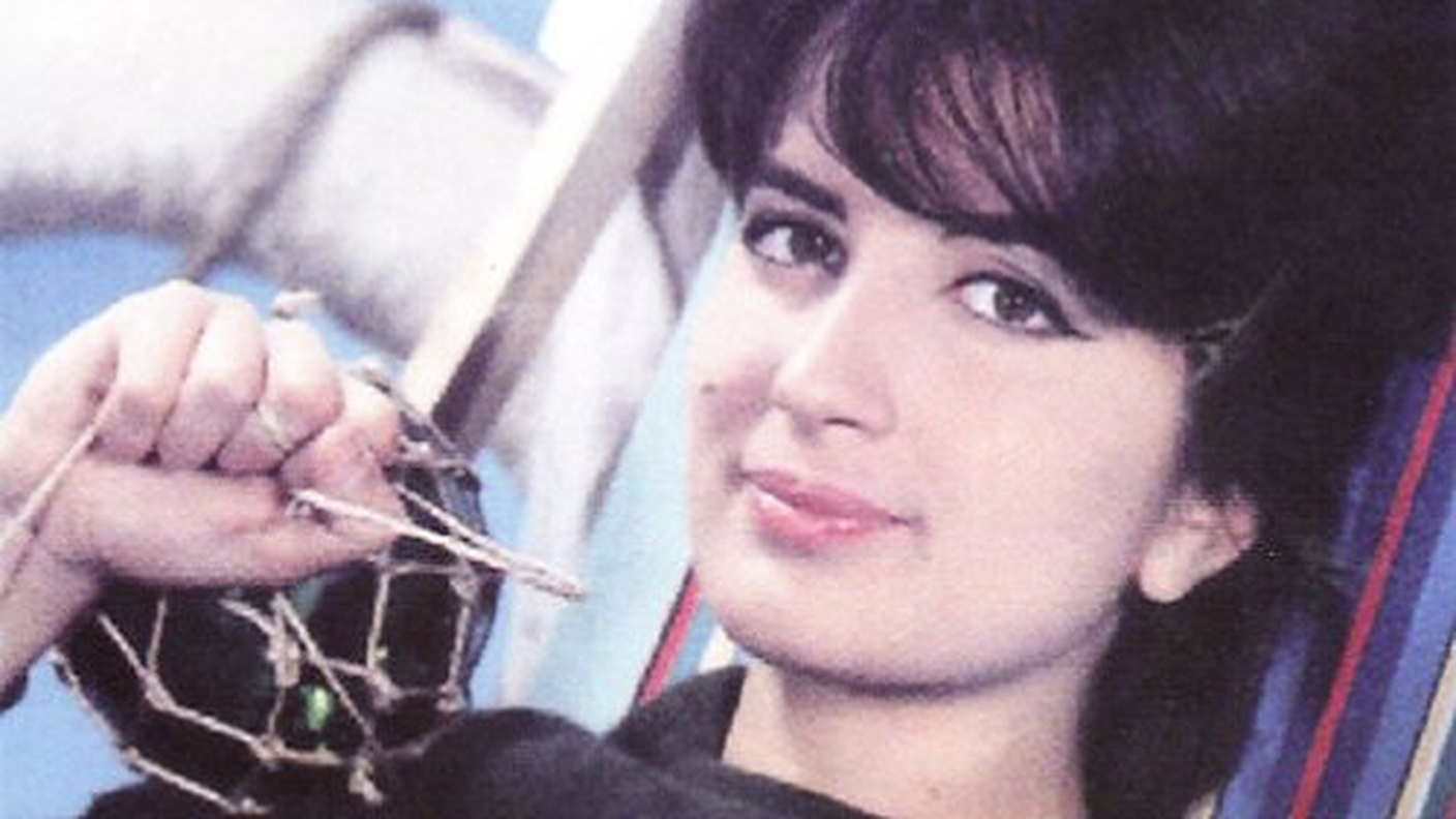 Mina; "Il cielo in una stanza"; Warner Music Italia (dettaglio copertina)
