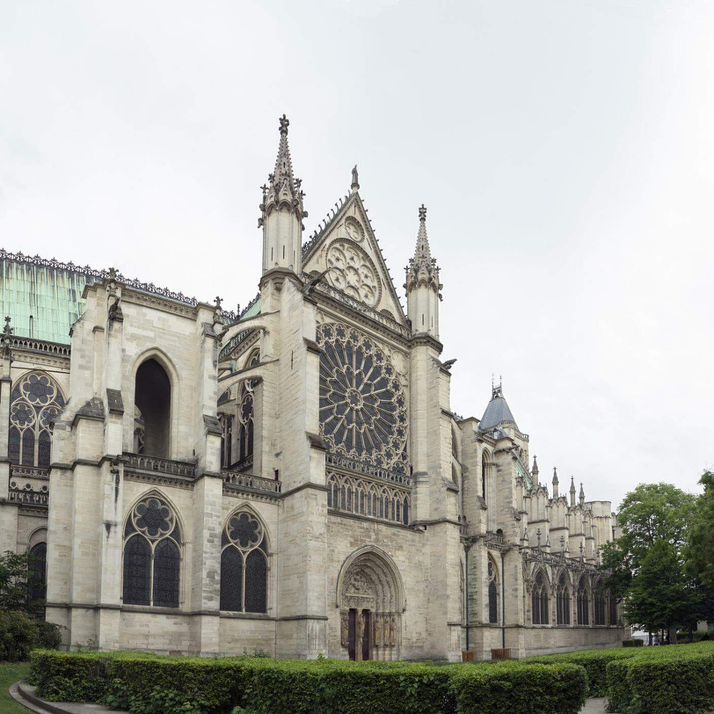 iStock-Cattedrale di St. Denis, Parigi, Francia