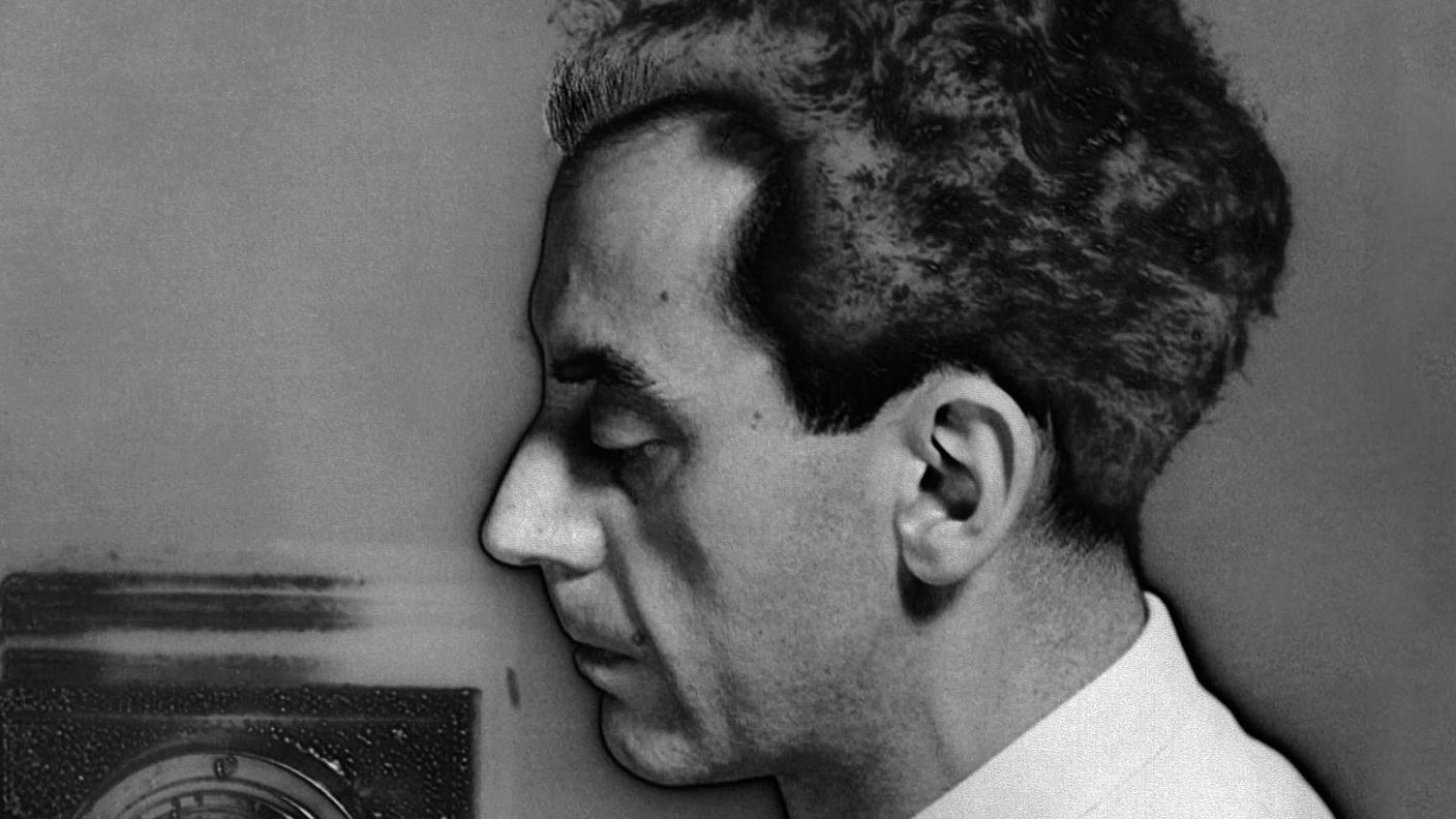 5_Autoportrait, 1931 © Man Ray 2015 Trust.jpg