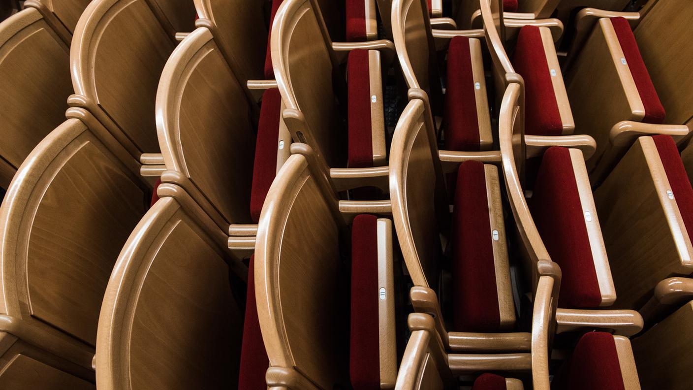 Sedie per teatro