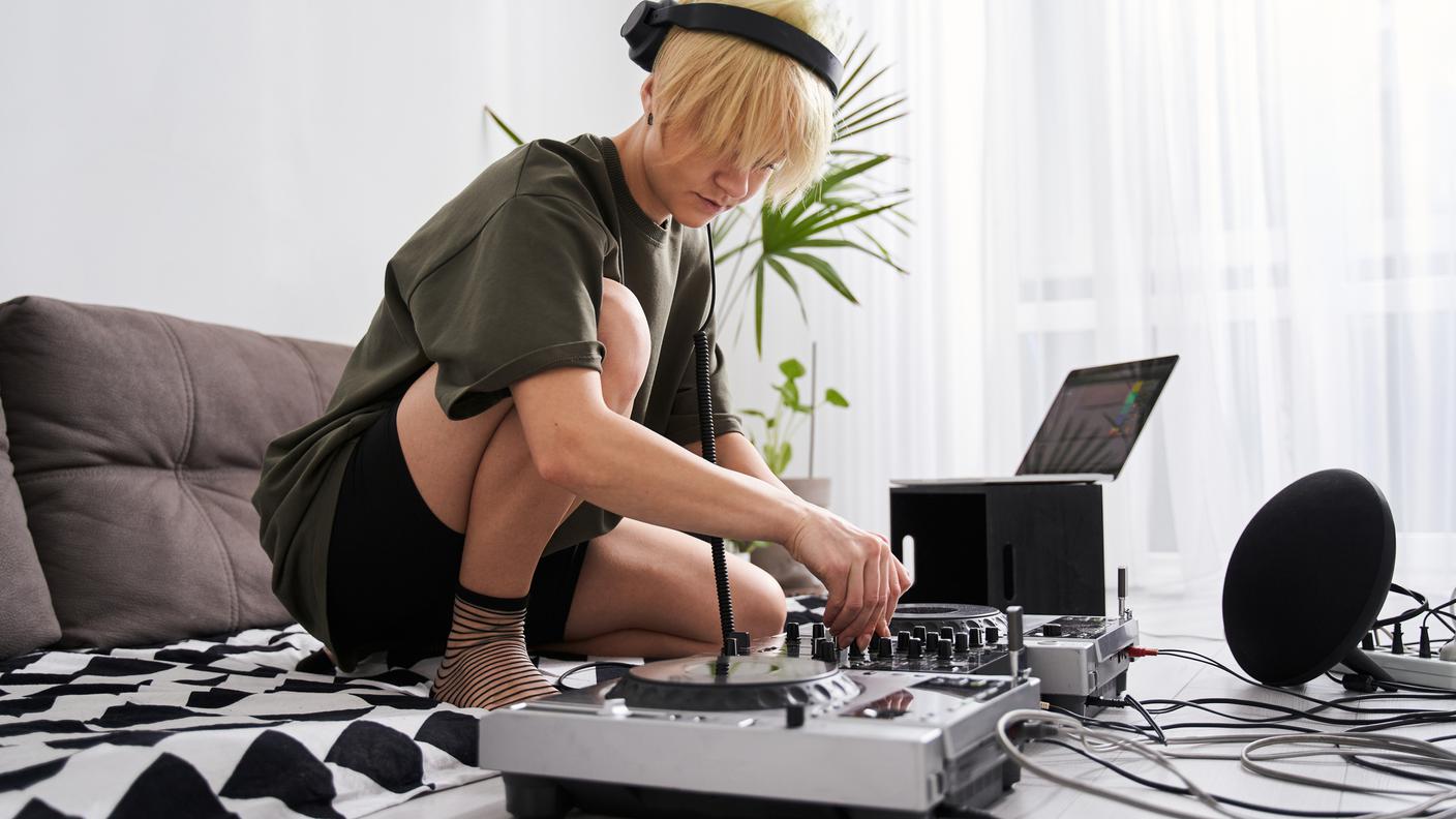 iStock-musica elettronica