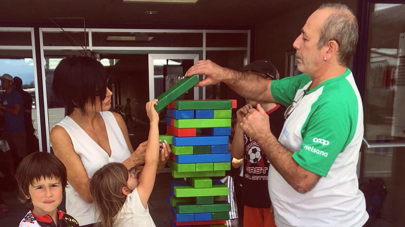 Jenga gigante a Biasca 