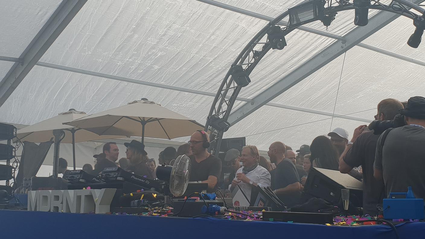 Sven Väth in consolle al MDRNTY