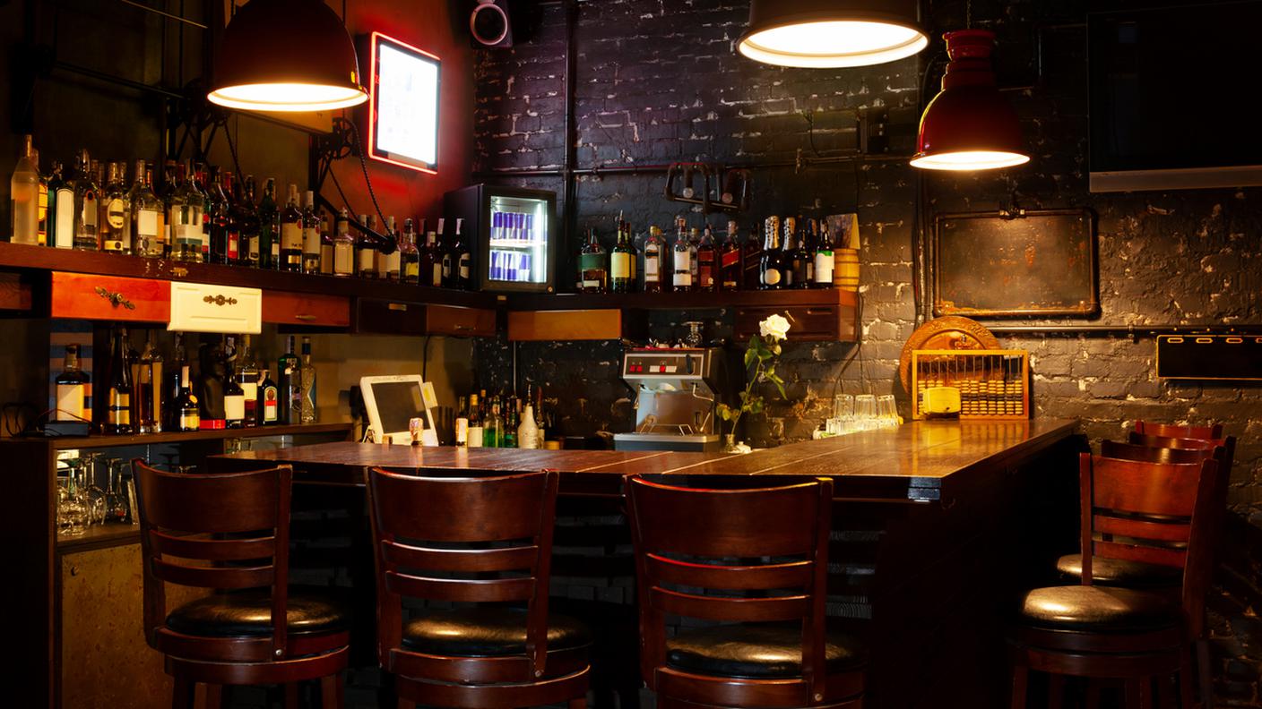 bar, pub