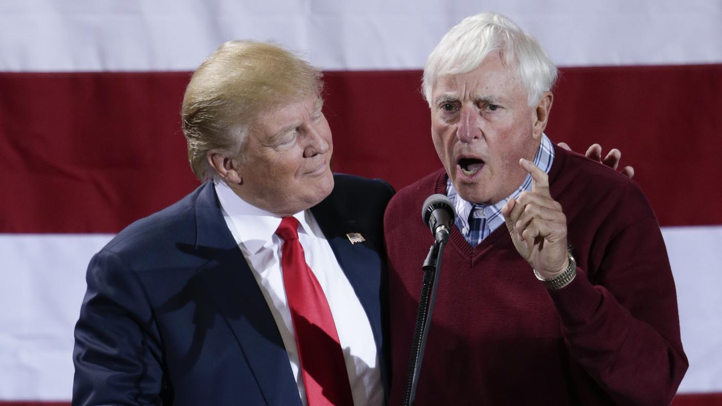 Bobby Knight con Donald Trump